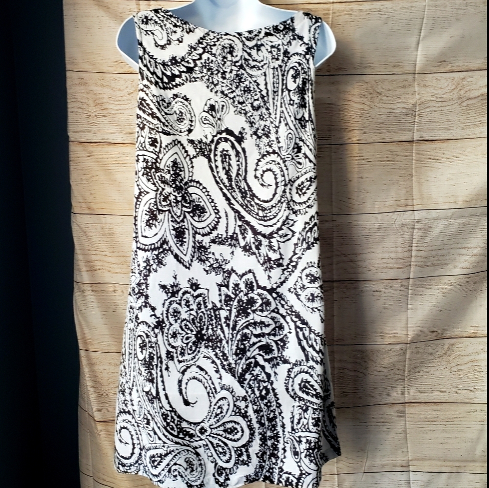 ✅SOLD✅ SOFT SURROUNDINGS Summer Dress Womens Size M White & Black Paisley - Picture 9 of 9